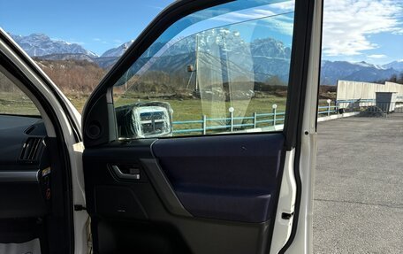 Land Rover Freelander II рестайлинг 2, 2008 год, 640 000 рублей, 13 фотография