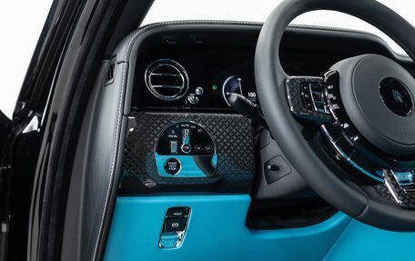 Rolls-Royce Cullinan, 2026 год, 74 990 000 рублей, 14 фотография