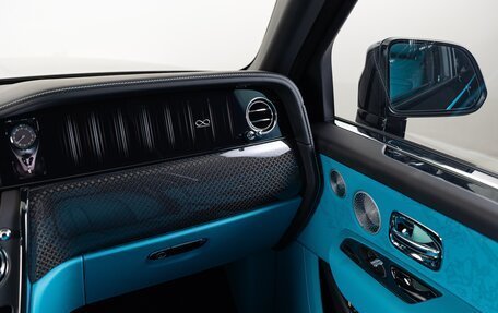 Rolls-Royce Cullinan, 2026 год, 74 990 000 рублей, 19 фотография