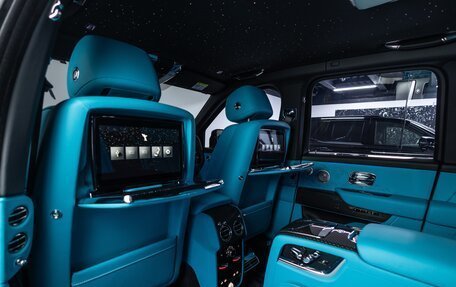 Rolls-Royce Cullinan, 2026 год, 74 990 000 рублей, 29 фотография