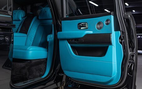 Rolls-Royce Cullinan, 2026 год, 74 990 000 рублей, 27 фотография