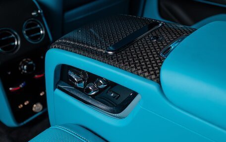 Rolls-Royce Cullinan, 2026 год, 74 990 000 рублей, 32 фотография