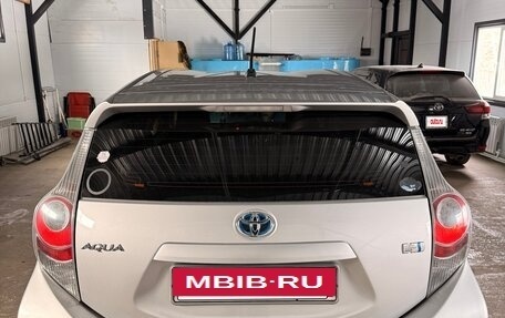 Toyota Aqua I, 2013 год, 600 000 рублей, 8 фотография