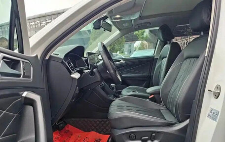 Volkswagen Tiguan II, 2023 год, 2 533 123 рублей, 7 фотография