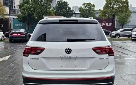 Volkswagen Tiguan II, 2023 год, 2 533 123 рублей, 5 фотография