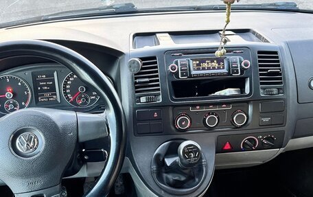 Volkswagen Transporter T5 рестайлинг, 2014 год, 1 350 000 рублей, 7 фотография