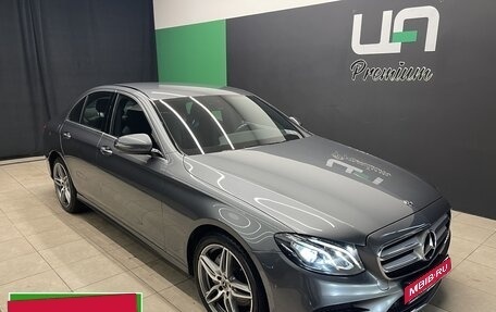 Mercedes-Benz E-Класс, 2020 год, 4 000 000 рублей, 1 фотография