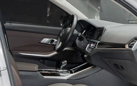 BMW 3 серия, 2022 год, 2 980 000 рублей, 15 фотография