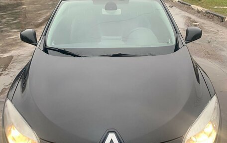 Renault Megane III, 2011 год, 815 000 рублей, 2 фотография