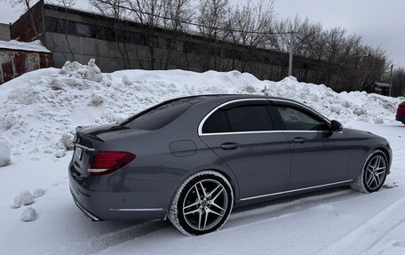 Mercedes-Benz E-Класс, 2017 год, 2 890 000 рублей, 3 фотография