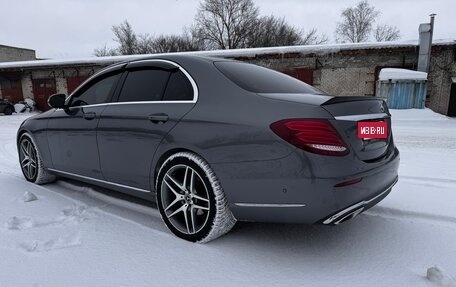 Mercedes-Benz E-Класс, 2017 год, 2 890 000 рублей, 5 фотография