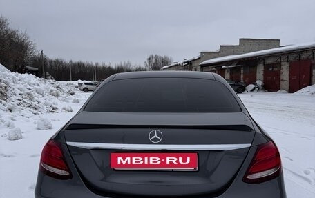 Mercedes-Benz E-Класс, 2017 год, 2 890 000 рублей, 4 фотография