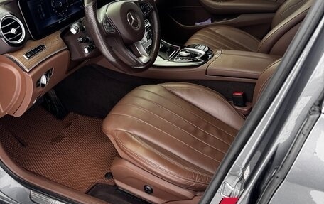 Mercedes-Benz E-Класс, 2017 год, 2 890 000 рублей, 8 фотография