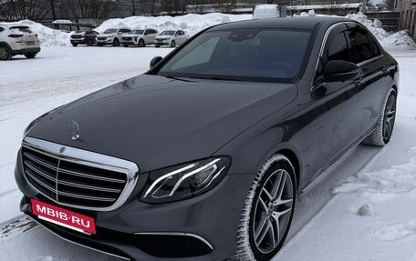 Mercedes-Benz E-Класс, 2017 год, 2 890 000 рублей, 12 фотография