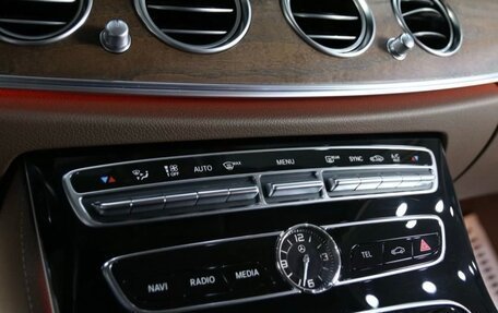 Mercedes-Benz E-Класс, 2017 год, 2 890 000 рублей, 26 фотография