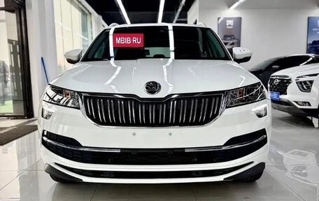 Skoda Karoq I, 2023 год, 1 890 060 рублей, 2 фотография