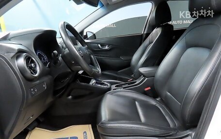 Hyundai Kona I, 2022 год, 1 500 000 рублей, 5 фотография