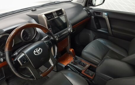 Toyota Land Cruiser Prado 150 рестайлинг 2, 2010 год, 2 699 000 рублей, 8 фотография