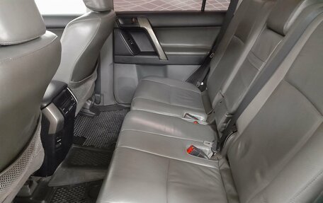 Toyota Land Cruiser Prado 150 рестайлинг 2, 2010 год, 2 699 000 рублей, 14 фотография