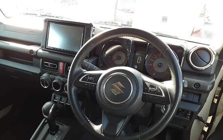 Suzuki Jimny, 2022 год, 1 840 000 рублей, 8 фотография