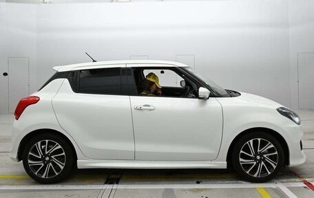 Suzuki Swift V, 2022 год, 1 130 000 рублей, 7 фотография