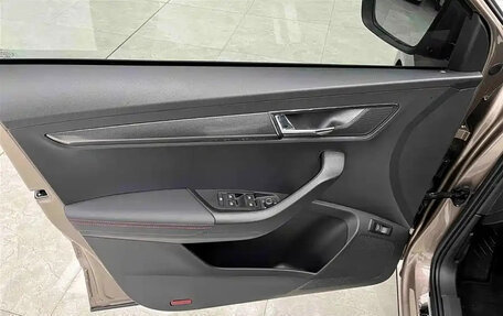 Skoda Karoq I, 2025 год, 2 850 000 рублей, 15 фотография