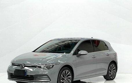 Volkswagen Golf VIII, 2022 год, 1 910 000 рублей, 1 фотография