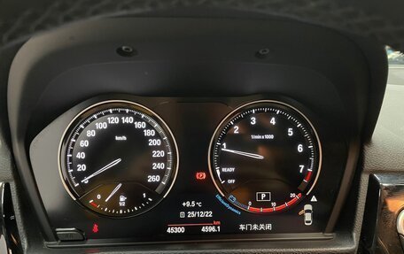 BMW 1 серия, 2022 год, 1 890 000 рублей, 19 фотография