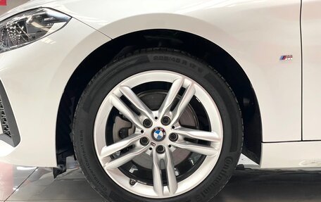 BMW 1 серия, 2022 год, 1 890 000 рублей, 15 фотография