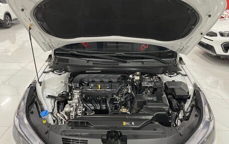 Hyundai Elantra, 2022 год, 1 570 000 рублей, 19 фотография