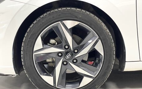 Hyundai Elantra, 2022 год, 1 570 000 рублей, 17 фотография