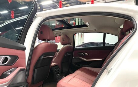 BMW 3 серия, 2021 год, 3 150 000 рублей, 14 фотография