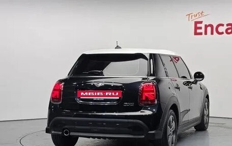 MINI Hatch, 2022 год, 1 910 000 рублей, 3 фотография