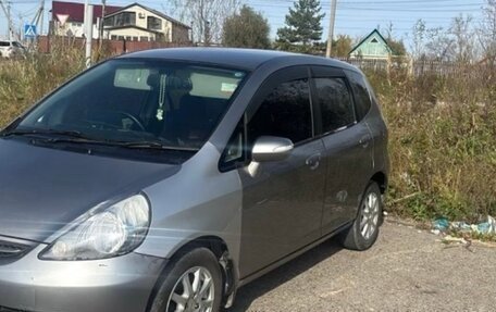 Honda Fit III, 2006 год, 345 000 рублей, 2 фотография