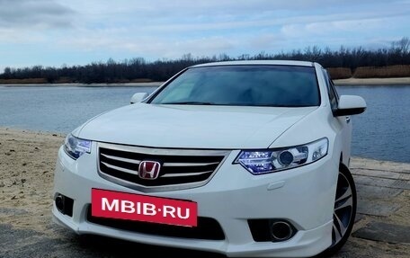 Honda Accord VIII рестайлинг, 2012 год, 1 450 000 рублей, 2 фотография