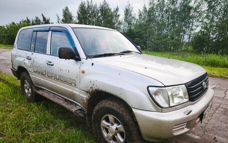 Toyota Land Cruiser 100 рестайлинг 2, 1998 год, 2 250 000 рублей, 16 фотография