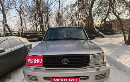 Toyota Land Cruiser 100 рестайлинг 2, 1998 год, 2 250 000 рублей, 3 фотография