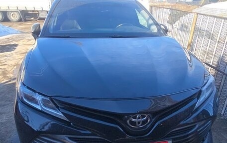 Toyota Camry, 2020 год, 2 400 000 рублей, 2 фотография