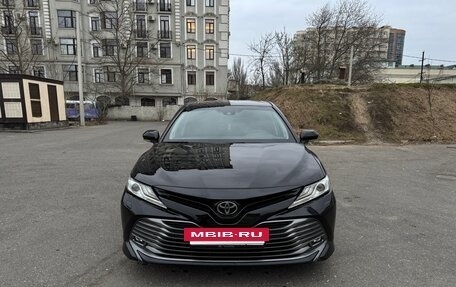 Toyota Camry, 2019 год, 2 750 000 рублей, 2 фотография