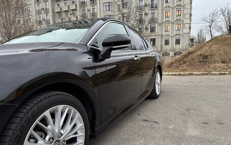 Toyota Camry, 2019 год, 2 750 000 рублей, 12 фотография