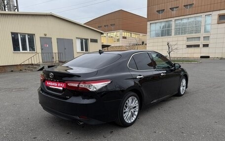 Toyota Camry, 2019 год, 2 750 000 рублей, 6 фотография