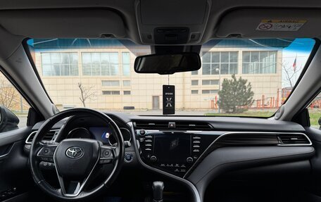 Toyota Camry, 2019 год, 2 750 000 рублей, 22 фотография