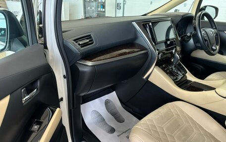 Toyota Alphard III, 2018 год, 4 999 900 рублей, 12 фотография