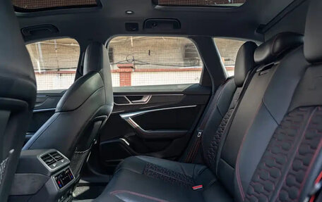 Audi RS 6, 2023 год, 14 000 069 рублей, 16 фотография