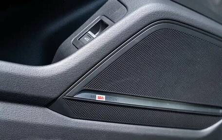 Audi RS 6, 2023 год, 14 000 069 рублей, 15 фотография