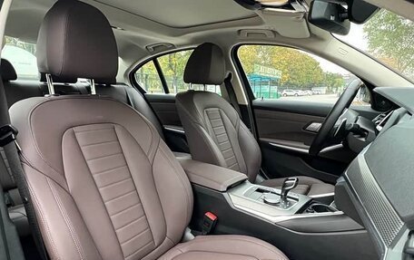 BMW 3 серия, 2021 год, 3 050 000 рублей, 10 фотография