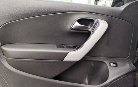 Volkswagen Polo VI (EU Market), 2011 год, 480 000 рублей, 14 фотография