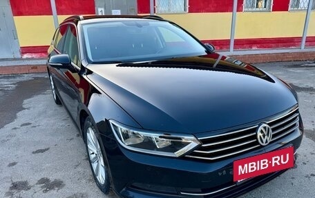 Volkswagen Passat B8 рестайлинг, 2017 год, 1 350 000 рублей, 7 фотография