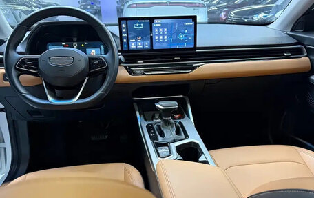 Geely Emgrand, 2025 год, 1 300 000 рублей, 12 фотография