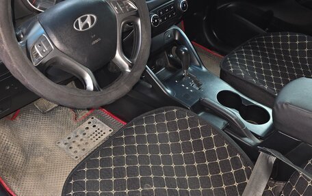 Hyundai ix35 I рестайлинг, 2010 год, 950 000 рублей, 7 фотография